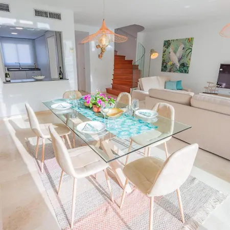 Apartment Vacation Los Pinos: Elegant Golf Retreat Near Puerto Banus Marbella