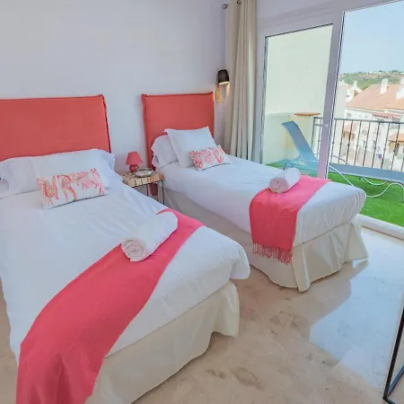 Vacation Los Pinos: Elegant Golf Retreat Near Puerto Banus Apartment Marbella